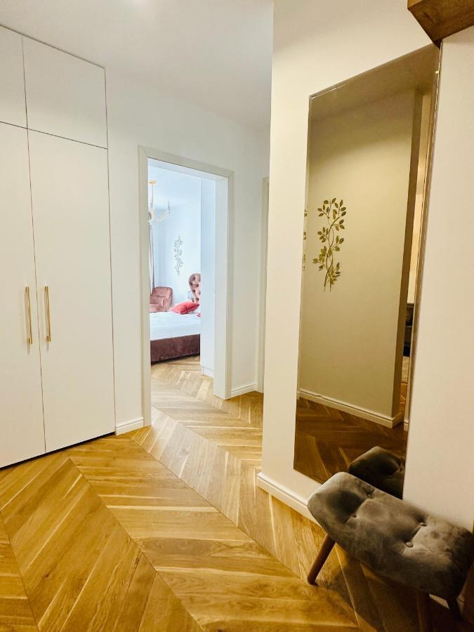 Bel Dom - The Central, Spacious 2 Rooms Luxury Apartment Cluj-Napoca Exterior foto