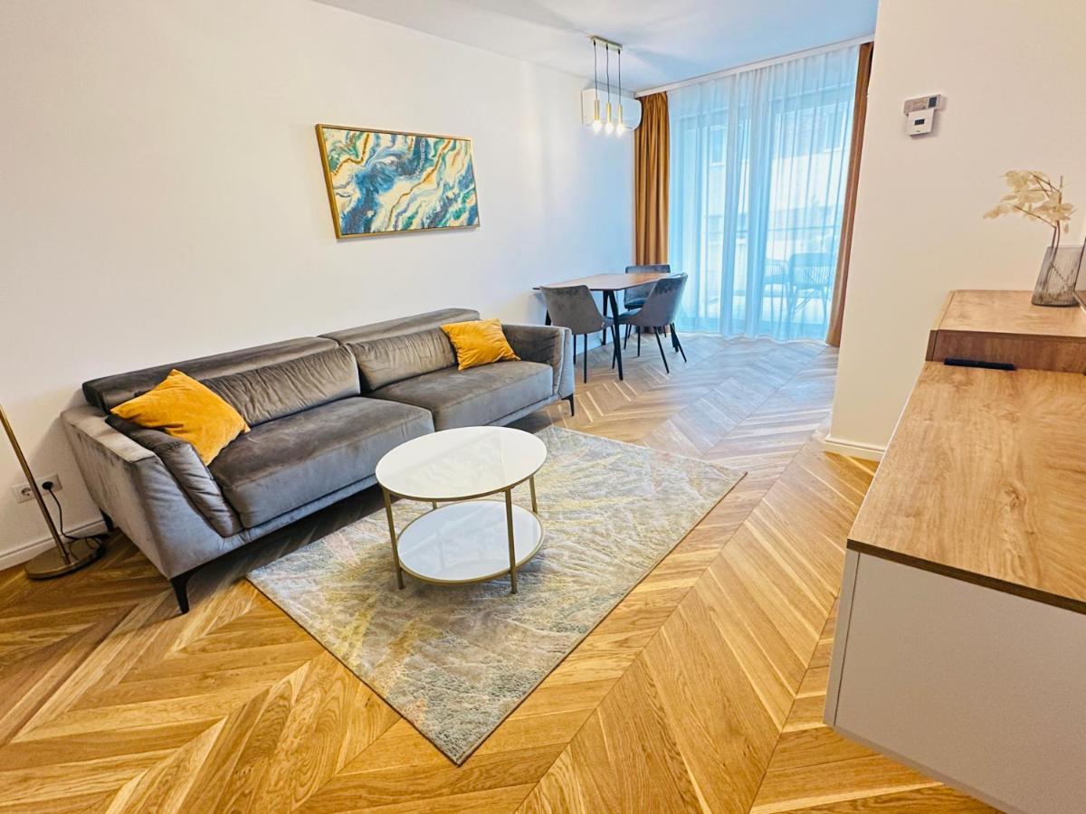 Bel Dom - The Central, Spacious 2 Rooms Luxury Apartment Cluj-Napoca Exterior foto